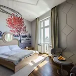 Lakeside Residences 1 Min From Metro