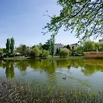 Lakeside Residences 1 Min From Metro Lägenhet Budapest
