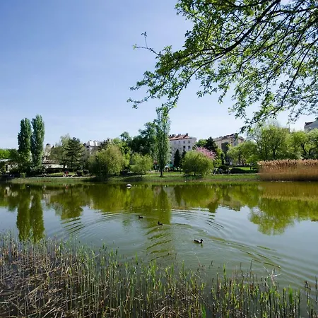Lakeside Residences 1 Min From Metro דירה בודפשט